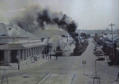 Fauresmith steam train in town